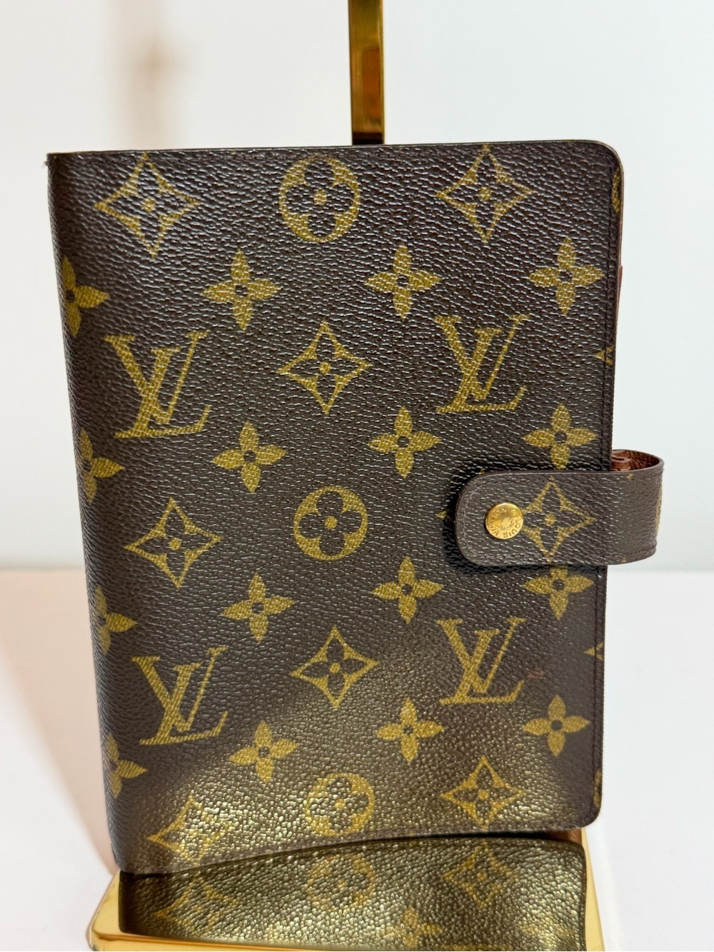 Louis Vuitton Monogram Medium Agenda